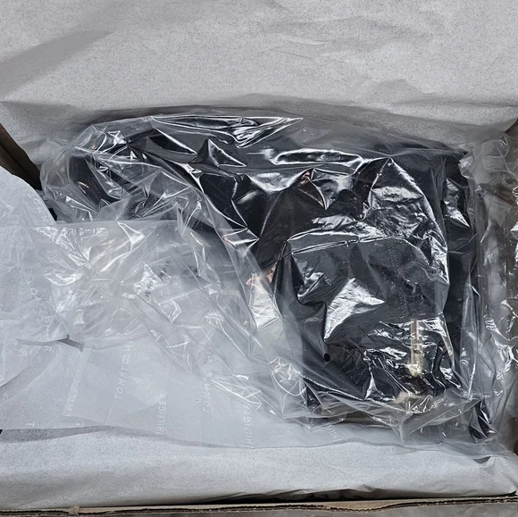 TOMMY HILFIGER Women's Black Suede Imiera Zippered Ankle Boots Size 9.5 NEW - Picture 11 of 11